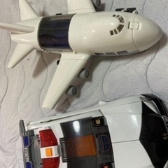 ②大型トミカ＆飛行機美品