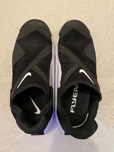 NIKE ゴーフライイーズ 23cm JR小倉駅かJR博多駅までとりにきていただける方