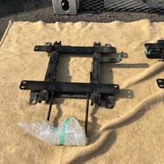 NBロードスター　シートレール左右の画像
