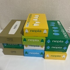 【お取引中】ボックスティッシュバラ10箱の画像