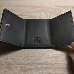 新品、未使用の三つ折り小銭、札入れの画像