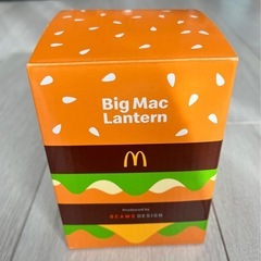 新品未使用　ビックマックランタンとポーチ