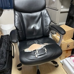美品 KOIZUMI 小泉産業 木製 ダイニングテーブルセット 豊田市深見町引取り限定 (九州男) 前後のダイニングセット の中古あげます・譲ります｜ジモティーで不用品の処分