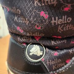 crocs　クロックス　ハローキティコラボ　スノーブーツ　23～24cm　スノトレ　防寒靴　冬靴の画像