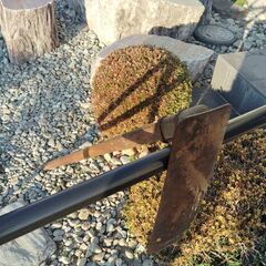 家庭菜園に平鍬　作作りや土寄せなどに重宝の画像