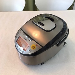 炊飯器の画像