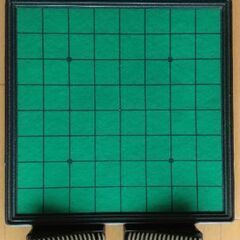 ルービックキューブ、オセロゲーム、チェス＆トランプセットです。の画像
