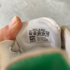 赤ちゃん靴こども靴12センチアディダススタンスミスの画像