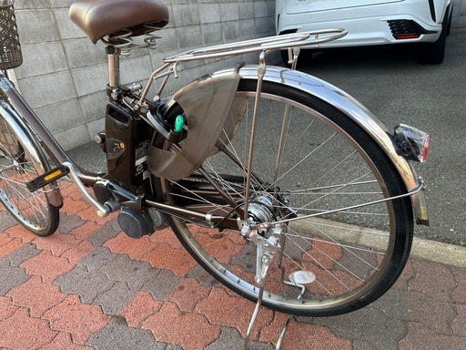 電動アシスト自転車 ブラウン 26インチ 前カゴ付きバッテリー、充電器付き
