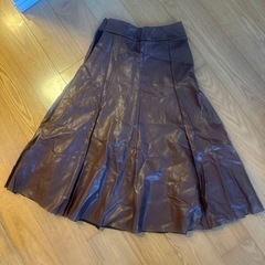 フェイクレザースカート