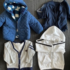 女の子用と交換して下さい👕　男の子　80 パーカー　アウタ…