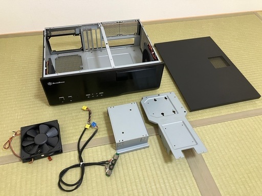 PCケース　シルバーストーン　SST-GD05B(ブラック)