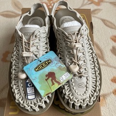 KEEN  23センチ