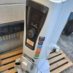 定価40000円以上！【2022年製】10〜13畳　デロンギオイルヒーターの画像