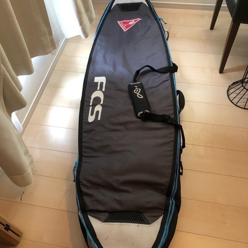 サーフボードトラベルケース