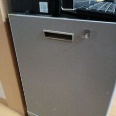 【無料】事務所　ラックと棚2つ　書類ケース　キャビネット？　の画像