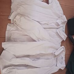 アンデルセン幼稚園　カバン、ブラウスなどの画像