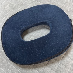 円座クッション【美品】の画像