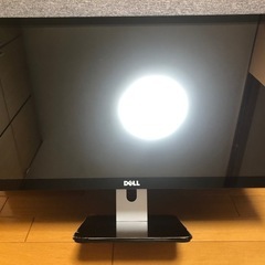 DELL 27インチ　PCモニター　2014年製　S2740L