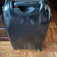 スーツケースの画像