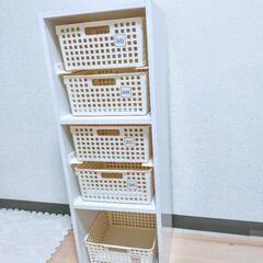 カラ—ボックスとカゴ