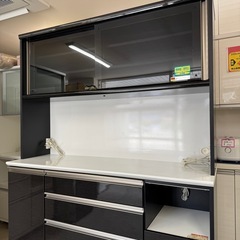 【超美品‼️】定価十数万♪ 古賀家具 150cm幅キッチンボード 食器棚 収納家具 日本製 艶あり木目調ブラック♪の画像
