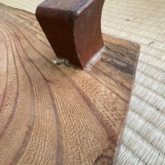 足付き木製台　木そのもの　の画像
