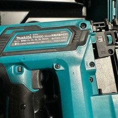 マキタ35mm面木釘打FN350D 18Vの画像