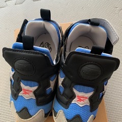 キッズ　リーボック　スニーカーの画像