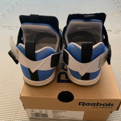 キッズ　リーボック　スニーカーの画像