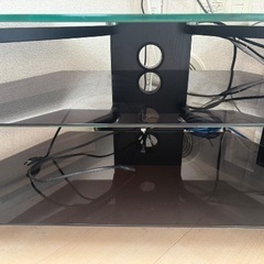 【無料】コーナーテーブル　テレビ台　ニトリ　強化ガラスの画像