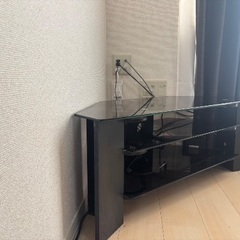 【無料】コーナーテーブル　テレビ台　ニトリ　強化ガラスの画像