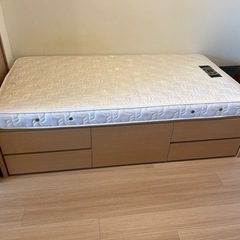 コンパクトサイズ収納付きベッド