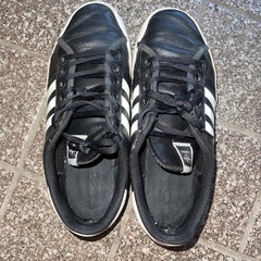 【26cm】adidas 靴