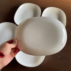 白いお皿5枚セットの画像