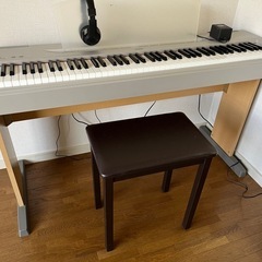 【ヘッドホン・椅子 付‼️】
YAMAHA電子ピアノ