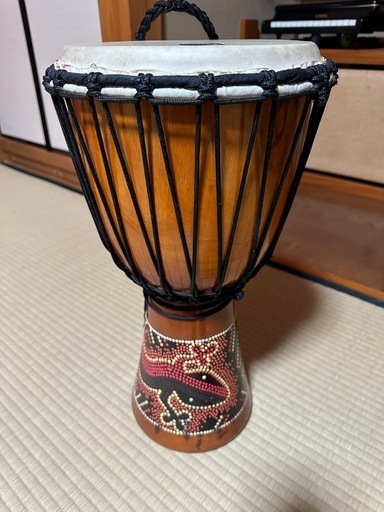 ジェンベ　アフリカの太鼓