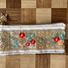 インド刺繍ポーチ
