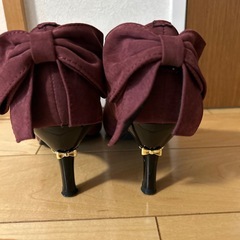 リボンパンプスの画像