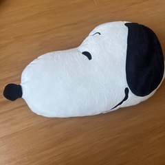 スヌーピー　ぬいぐるみクッション