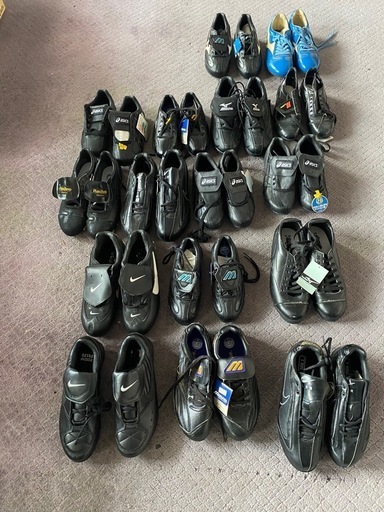 野球スパイク15個　サイズバラバラ