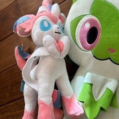 ポケモン　　ニンフィア、ニャオハぬいぐるみセットの画像