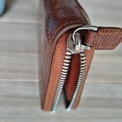 新品未使用‼️欅の虎杢のような鱗模様が重厚なリアルオーストリッチレッグ長財布    茶色        の画像