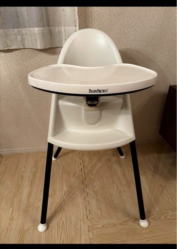 BABYBJÖRNのベビーチェア