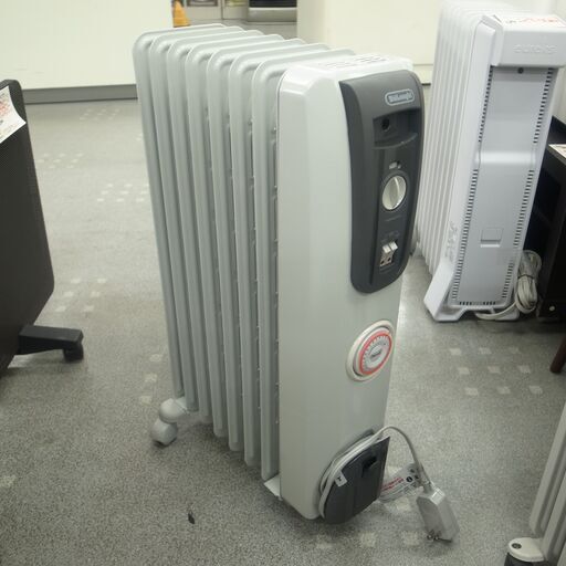 デロンギ オイルヒーター  Ｈ770812EFSN【モノ市場半田店】41