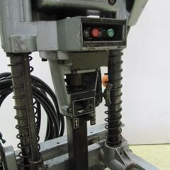 🌲【電動工具】日立 角のみ BS30 30mm  【アールワンはマンガ倉庫とタッグを組んで高価買取!!地域最大級！】の画像