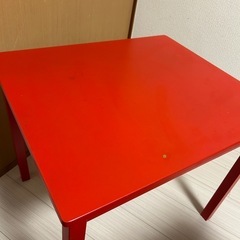 IKEA イケア 赤い机