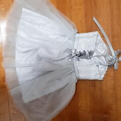 ドレス グレー の画像