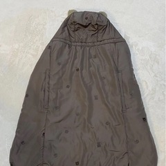 ★くま耳フード付き　抱っこ紐カバー★《ブラウン　ベア柄　ボア》ケープ　フットマフ　ベビーカー　防寒　ブランケット　抱っこ紐ケープ もこもこの画像