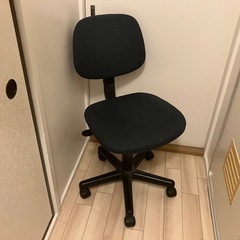 オフィスチェアーの画像
